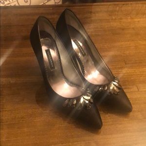 Black pumps. Holiday shoes!